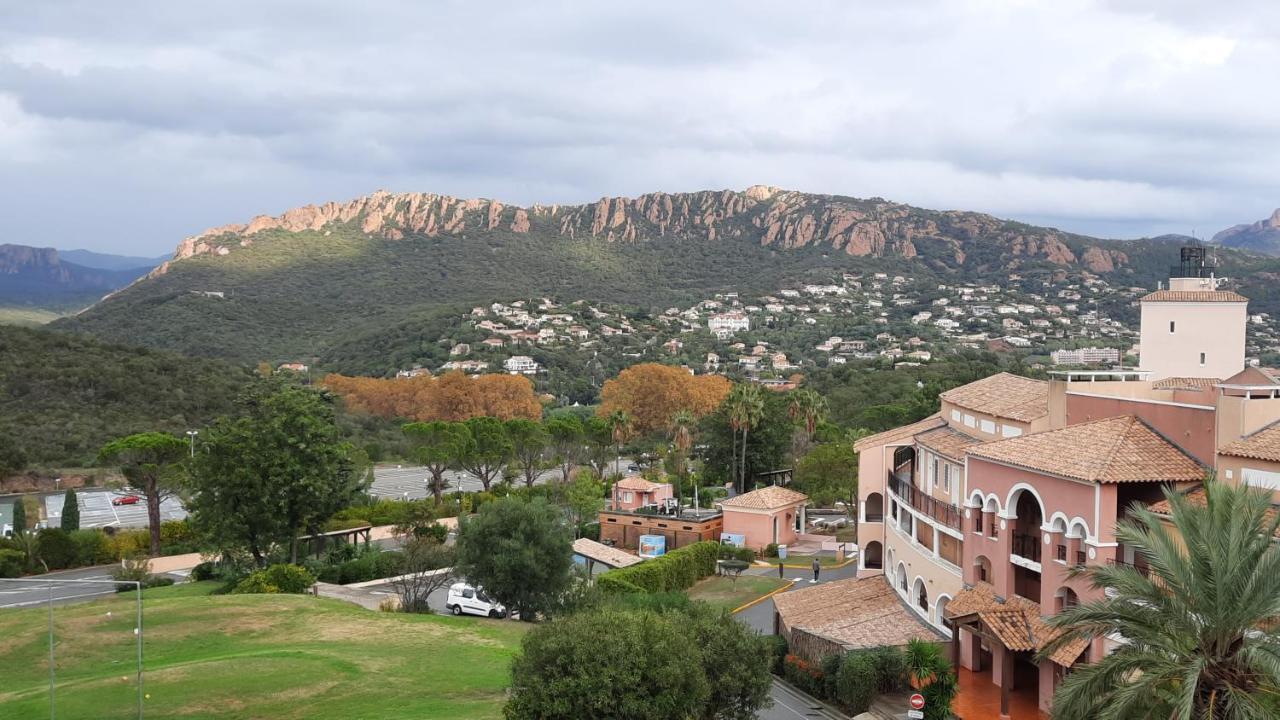 Huuummm C'Est La ! Beau T2 Cap Esterel Village Avec Clim ! Saint-Raphaël Екстериор снимка