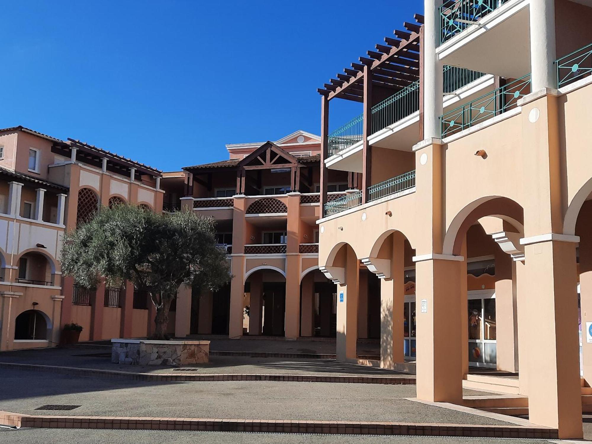 Huuummm C'Est La ! Beau T2 Cap Esterel Village Avec Clim ! Saint-Raphaël Екстериор снимка